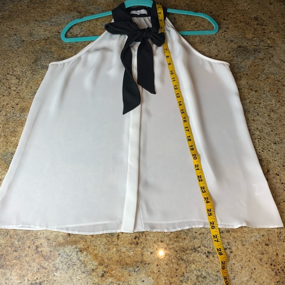 Parker white & black sleeveless - Picture 7 of 10